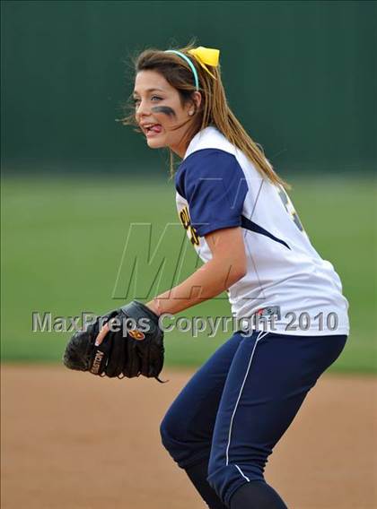Thumbnail 2 in Rockwall-Heath vs McKinney (4A Region II bidistrict) photogallery.