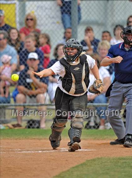 Thumbnail 2 in Rockwall-Heath vs McKinney (4A Region II bidistrict) photogallery.