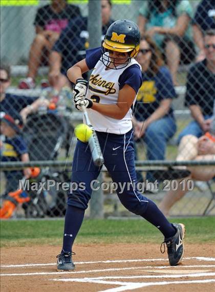 Thumbnail 1 in Rockwall-Heath vs McKinney (4A Region II bidistrict) photogallery.