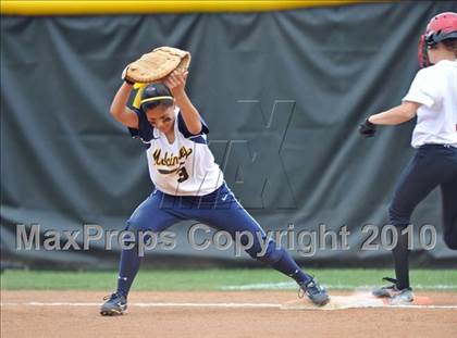 Thumbnail 2 in Rockwall-Heath vs McKinney (4A Region II bidistrict) photogallery.