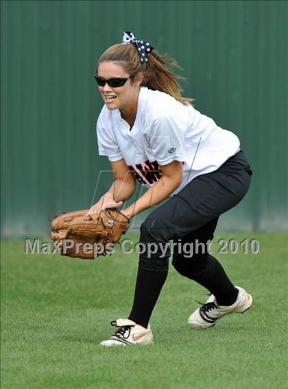 Thumbnail 3 in Rockwall-Heath vs McKinney (4A Region II bidistrict) photogallery.