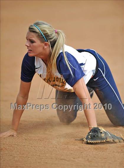 Thumbnail 3 in Rockwall-Heath vs McKinney (4A Region II bidistrict) photogallery.