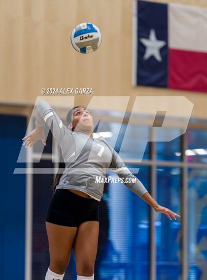 Thumbnail 1 in Harlan @ Alamo Heights photogallery.