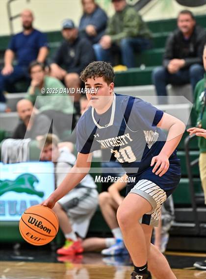 Thumbnail 3 in FR: University @ D'Evelyn photogallery.