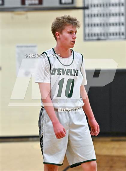 Thumbnail 3 in FR: University @ D'Evelyn photogallery.