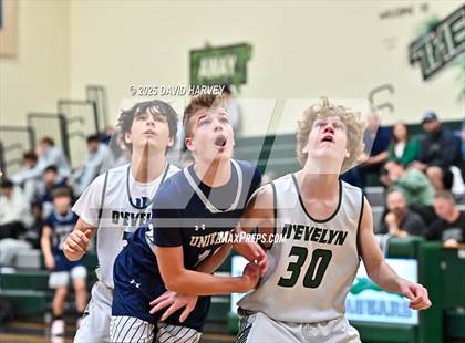 Thumbnail 3 in FR: University @ D'Evelyn photogallery.