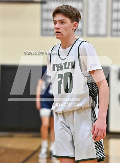 Thumbnail 3 in FR: University @ D'Evelyn photogallery.