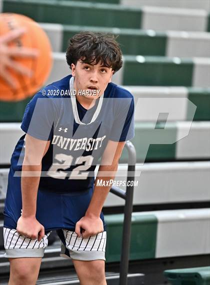 Thumbnail 1 in FR: University @ D'Evelyn photogallery.