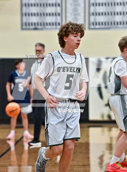 Thumbnail 3 in FR: University @ D'Evelyn photogallery.