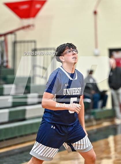 Thumbnail 2 in FR: University @ D'Evelyn photogallery.