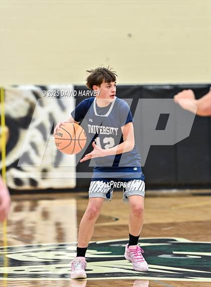 Thumbnail 1 in FR: University @ D'Evelyn photogallery.