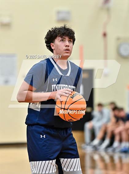 Thumbnail 2 in FR: University @ D'Evelyn photogallery.