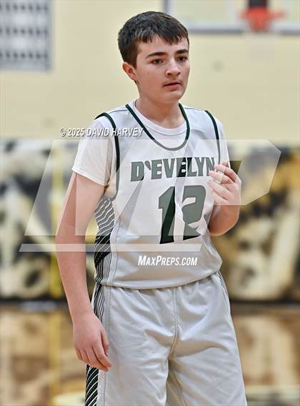 Thumbnail 2 in FR: University @ D'Evelyn photogallery.