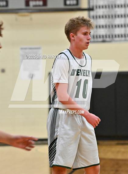 Thumbnail 1 in FR: University @ D'Evelyn photogallery.