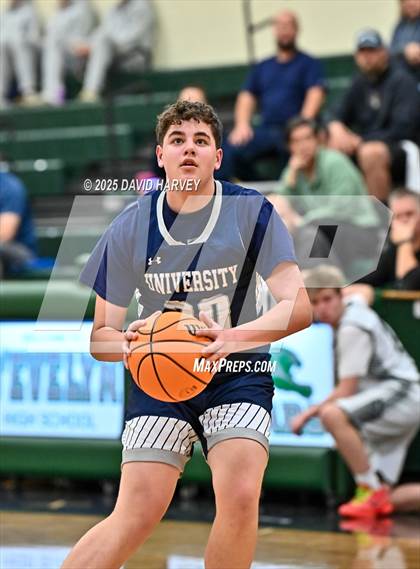 Thumbnail 2 in FR: University @ D'Evelyn photogallery.