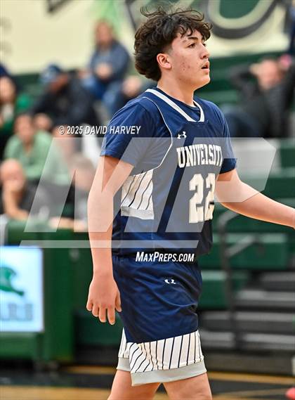 Thumbnail 2 in FR: University @ D'Evelyn photogallery.