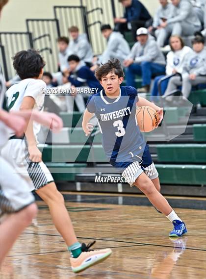 Thumbnail 1 in FR: University @ D'Evelyn photogallery.