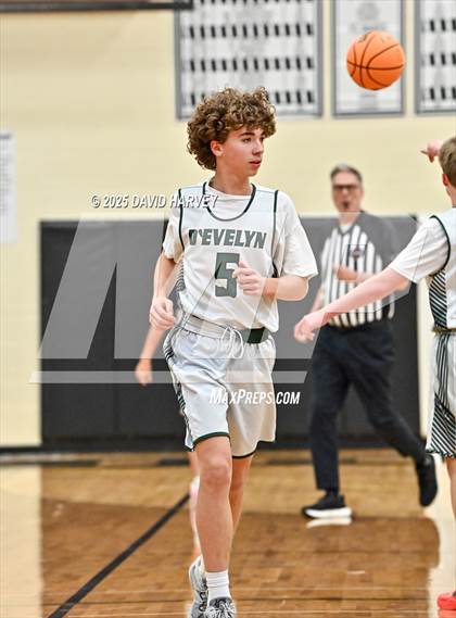 Thumbnail 1 in FR: University @ D'Evelyn photogallery.