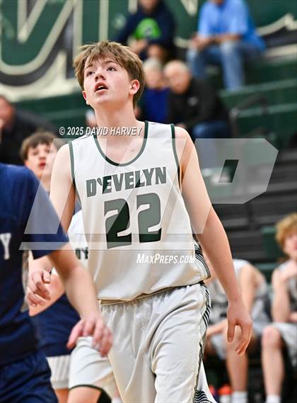 Thumbnail 1 in FR: University @ D'Evelyn photogallery.