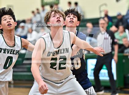 Thumbnail 1 in FR: University @ D'Evelyn photogallery.