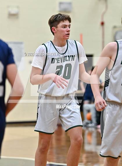 Thumbnail 3 in FR: University @ D'Evelyn photogallery.