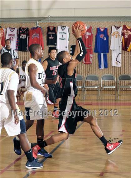 Thumbnail 2 in Desert Hot Springs vs A.B. Miller (MaxPreps Holiday Classic) photogallery.