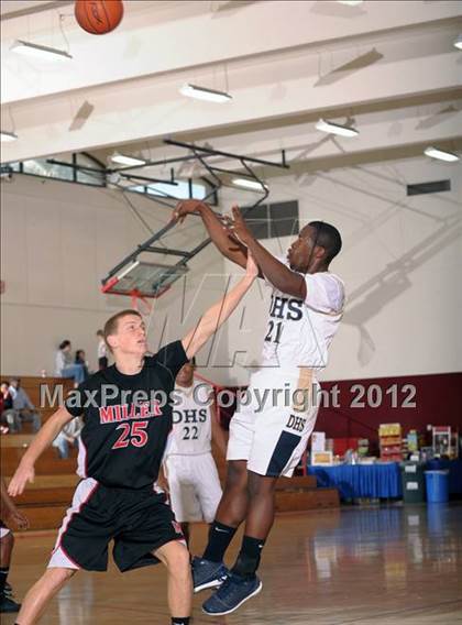 Thumbnail 3 in Desert Hot Springs vs A.B. Miller (MaxPreps Holiday Classic) photogallery.
