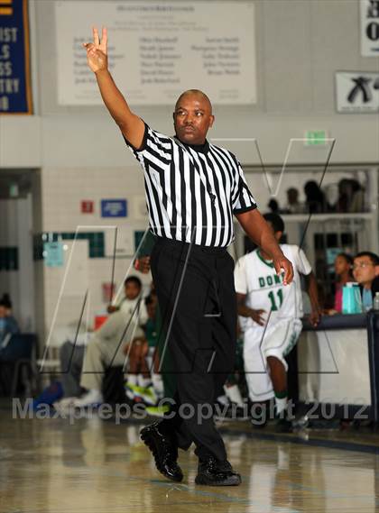 Thumbnail 3 in Cardinal Hayes vs. Harvard-Westlake (MaxPreps Holiday Classic) photogallery.