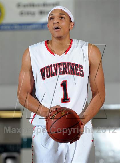 Thumbnail 1 in Cardinal Hayes vs. Harvard-Westlake (MaxPreps Holiday Classic) photogallery.