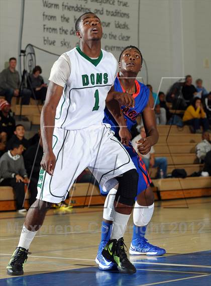 Thumbnail 1 in Cardinal Hayes vs. Harvard-Westlake (MaxPreps Holiday Classic) photogallery.