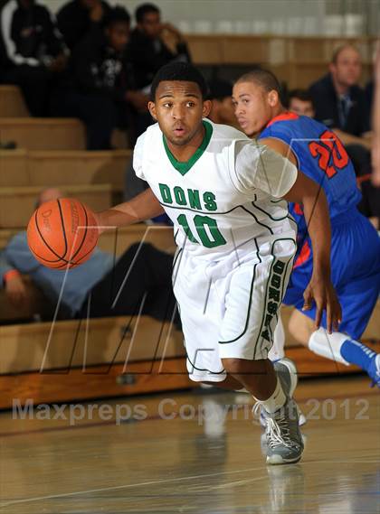 Thumbnail 1 in Cardinal Hayes vs. Harvard-Westlake (MaxPreps Holiday Classic) photogallery.