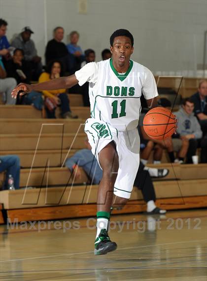 Thumbnail 3 in Cardinal Hayes vs. Harvard-Westlake (MaxPreps Holiday Classic) photogallery.