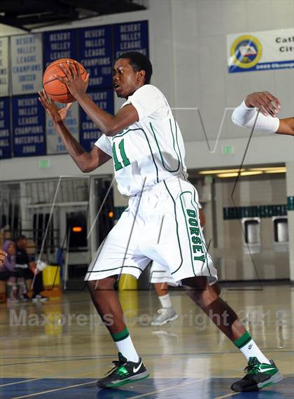 Thumbnail 3 in Cardinal Hayes vs. Harvard-Westlake (MaxPreps Holiday Classic) photogallery.