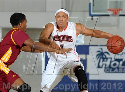Thumbnail 3 in Cardinal Hayes vs. Harvard-Westlake (MaxPreps Holiday Classic) photogallery.