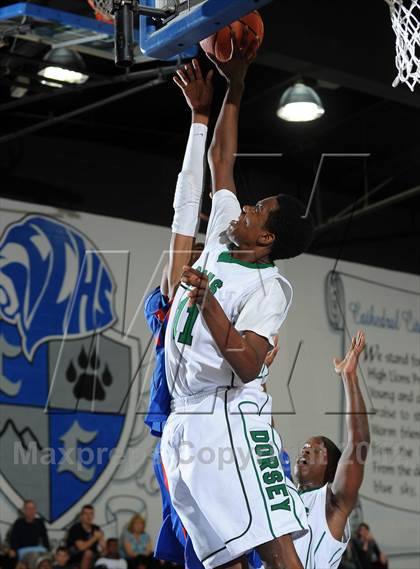 Thumbnail 3 in Cardinal Hayes vs. Harvard-Westlake (MaxPreps Holiday Classic) photogallery.