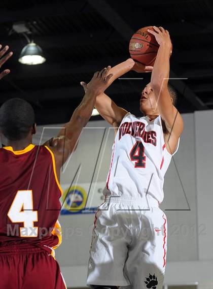 Thumbnail 1 in Cardinal Hayes vs. Harvard-Westlake (MaxPreps Holiday Classic) photogallery.