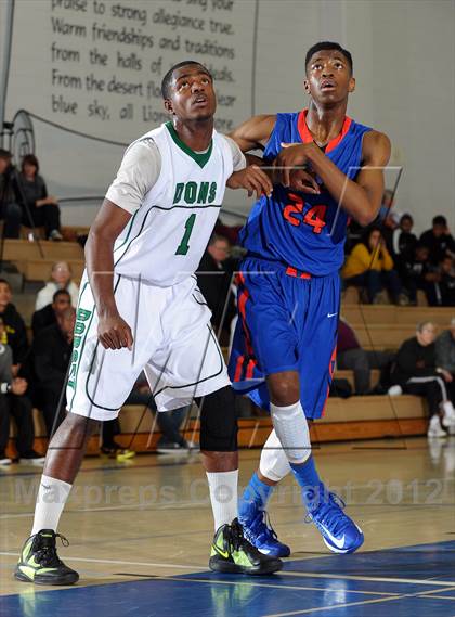 Thumbnail 3 in Cardinal Hayes vs. Harvard-Westlake (MaxPreps Holiday Classic) photogallery.