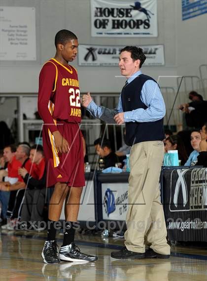 Thumbnail 2 in Cardinal Hayes vs. Harvard-Westlake (MaxPreps Holiday Classic) photogallery.