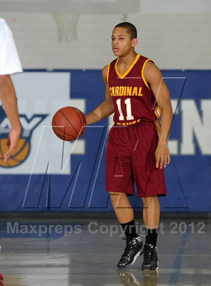 Thumbnail 3 in Cardinal Hayes vs. Harvard-Westlake (MaxPreps Holiday Classic) photogallery.