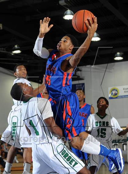 Thumbnail 1 in Cardinal Hayes vs. Harvard-Westlake (MaxPreps Holiday Classic) photogallery.