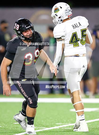 Thumbnail 1 in Polynesian Bowl (Team Mauka vs Team Makai) photogallery.