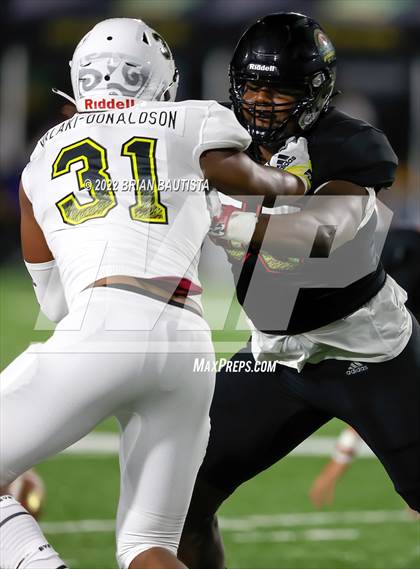 Thumbnail 2 in Polynesian Bowl (Team Mauka vs Team Makai) photogallery.