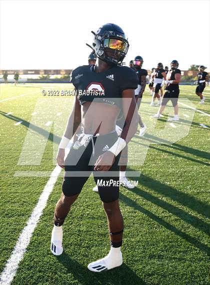 Thumbnail 2 in Polynesian Bowl (Team Mauka vs Team Makai) photogallery.