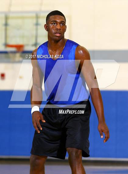 Thumbnail 1 in Sheldon vs. Orange Lutheran (Rolling Hills Prep State Preview) photogallery.
