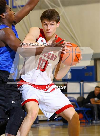 Thumbnail 1 in Sheldon vs. Orange Lutheran (Rolling Hills Prep State Preview) photogallery.
