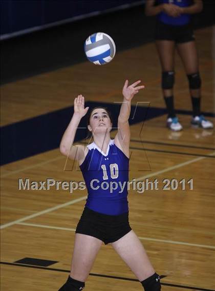 Thumbnail 1 in Frontier vs Webster Schroeder (NYSPHSAA Class AA Semifinal) photogallery.