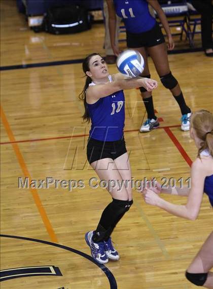Thumbnail 2 in Frontier vs Webster Schroeder (NYSPHSAA Class AA Semifinal) photogallery.