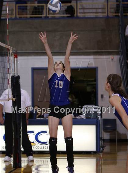 Thumbnail 2 in Frontier vs Webster Schroeder (NYSPHSAA Class AA Semifinal) photogallery.