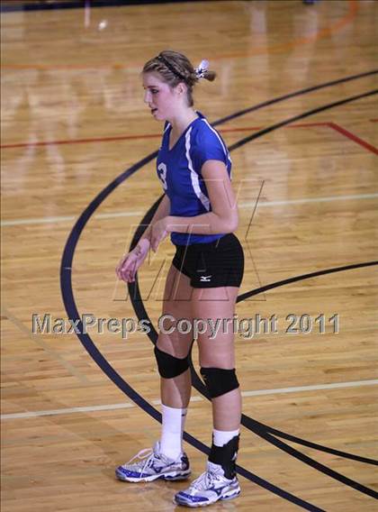Thumbnail 2 in Frontier vs Webster Schroeder (NYSPHSAA Class AA Semifinal) photogallery.