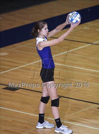Thumbnail 2 in Frontier vs Webster Schroeder (NYSPHSAA Class AA Semifinal) photogallery.